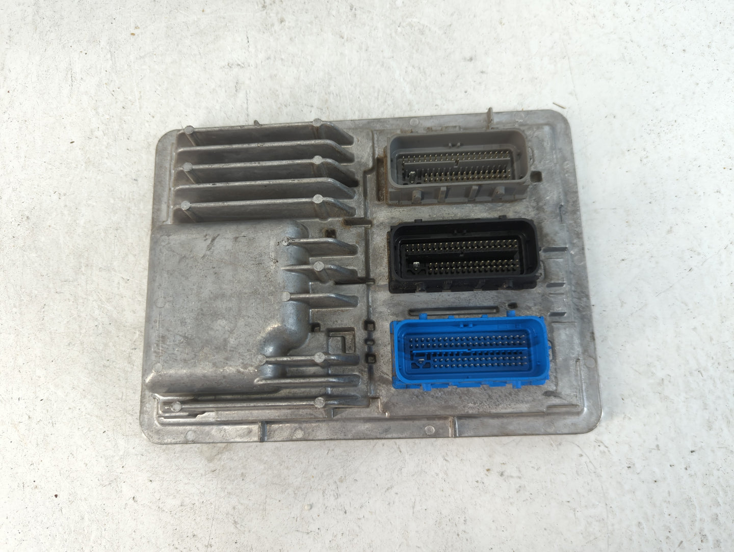 2016 Chevrolet Malibu PCM Engine Control Computer ECU ECM PCU OEM P/N:12675580 Fits OEM Used Auto Parts - Oemusedautoparts1.