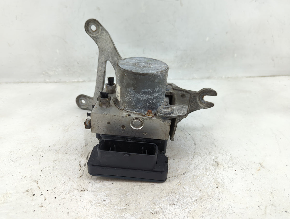 2016 Chevrolet Malibu Anti-Lock Brake ABS Pump Module Actuator OEM Fits OEM Used Auto Parts - Oemusedautoparts1.com