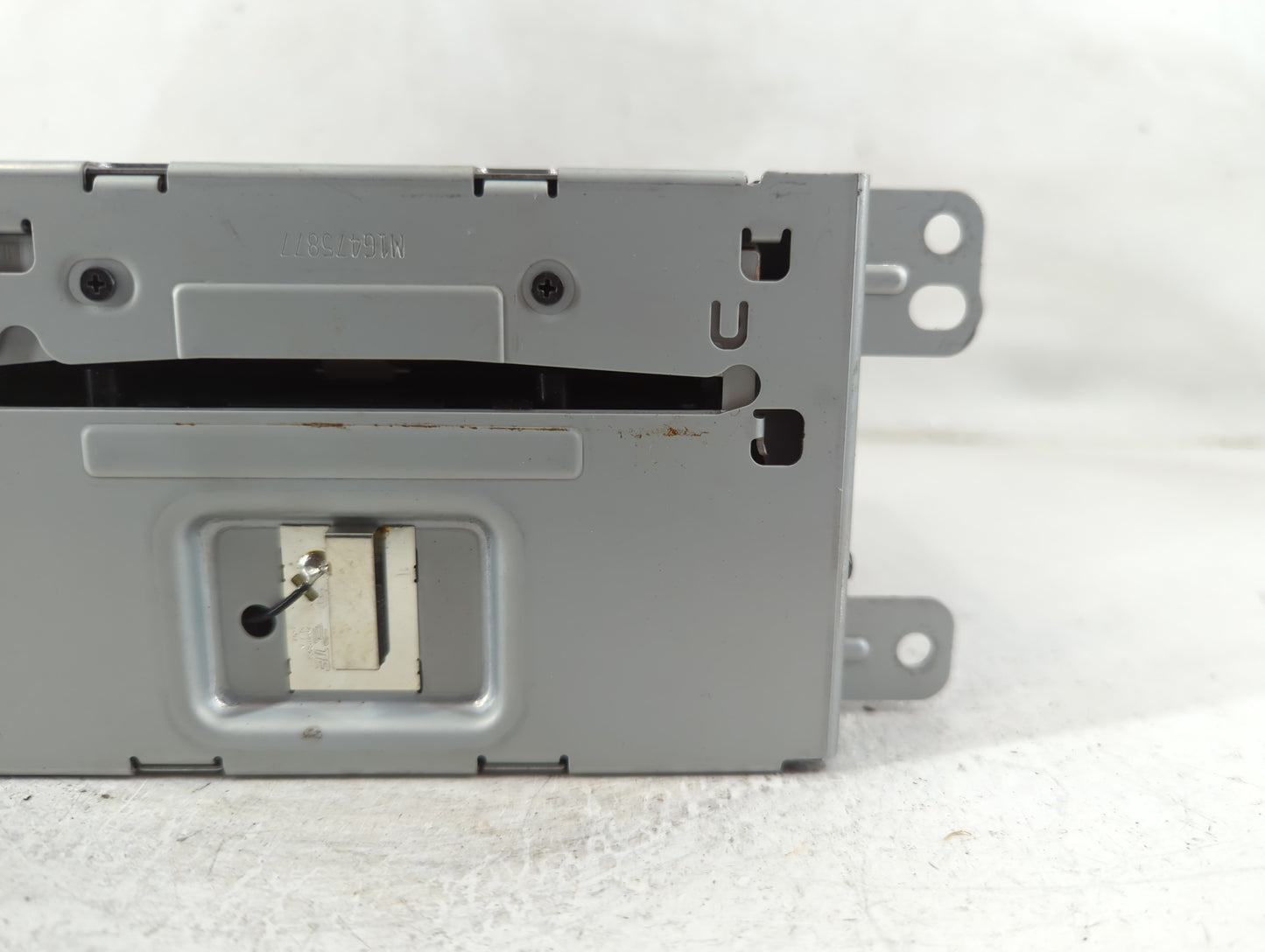 2016 Chevrolet Malibu Limited Radio AM FM Cd Player Receiver Replacement P/N:23284461 Fits OEM Used Auto Parts - Oemusedauto