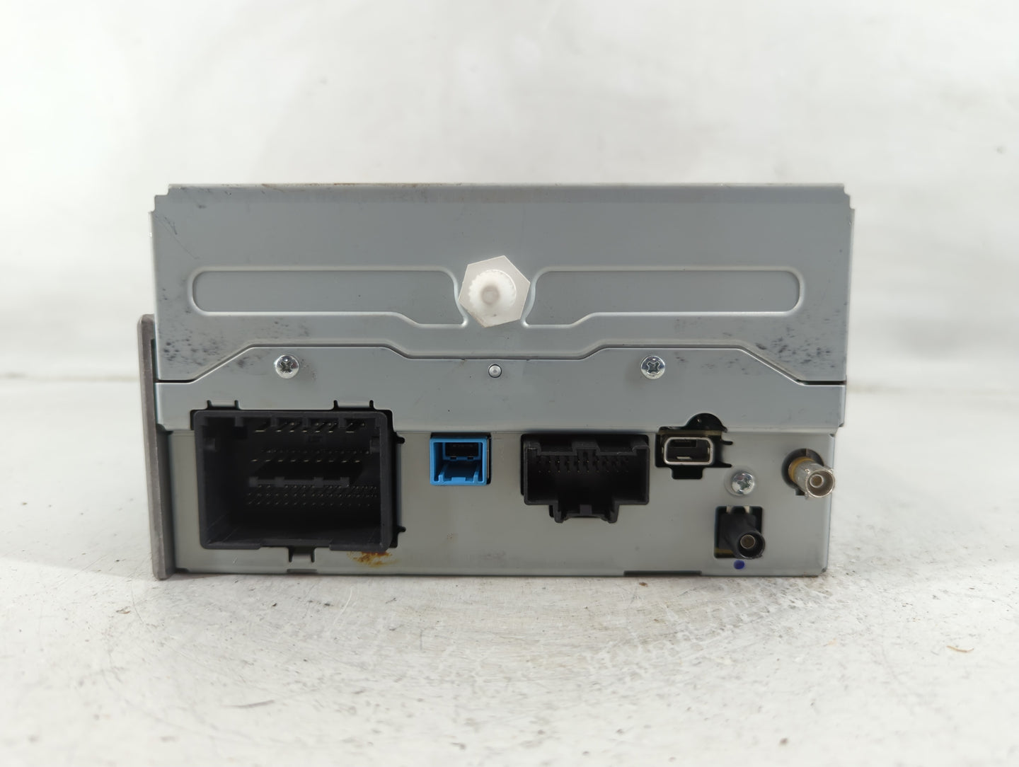 2016 Chevrolet Malibu Limited Radio AM FM Cd Player Receiver Replacement P/N:23284461 Fits OEM Used Auto Parts - Oemusedauto
