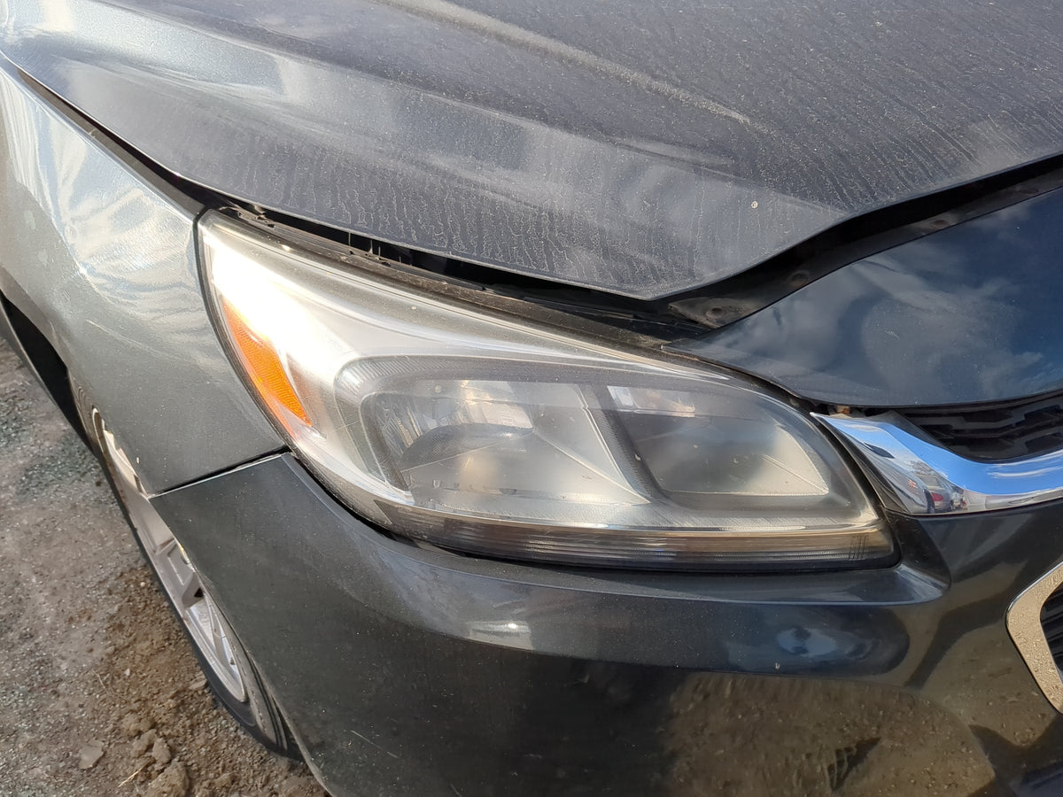 Chevrolet Malibu Limited Passenger Right Oem Head Light Headlight Lamp - Oemusedautoparts1.com