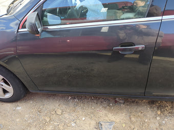 compare product Chevrolet Malibu Limited Driver Front Door Oem 1223547
