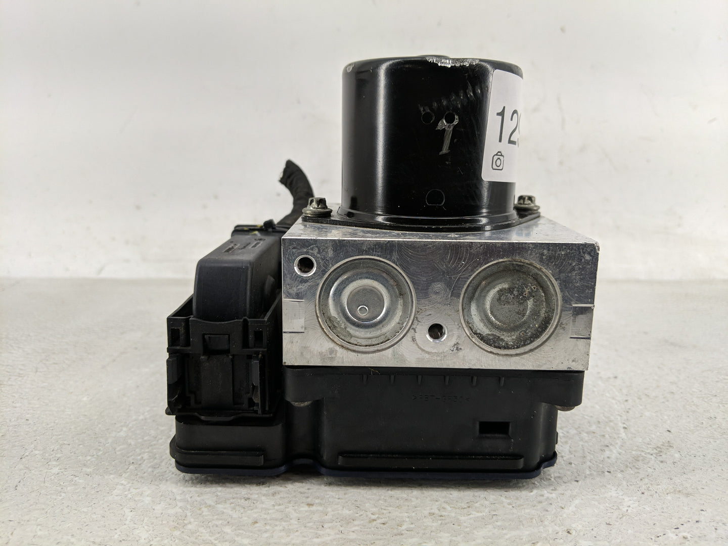 2016 Chevrolet Malibu Limited ABS Pump Control Module Replacement P/N:22827930 Fits Fits 2012 2013 2014 2015 OEM Used Auto P