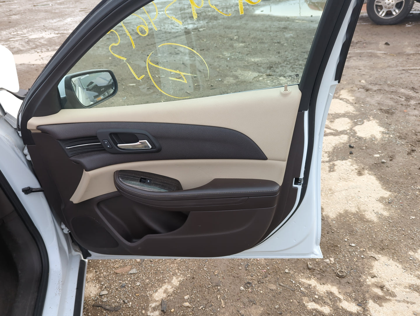 Door Panels 2016 CHEVROLET MALIBU LIMITED - Oemusedautoparts1.com