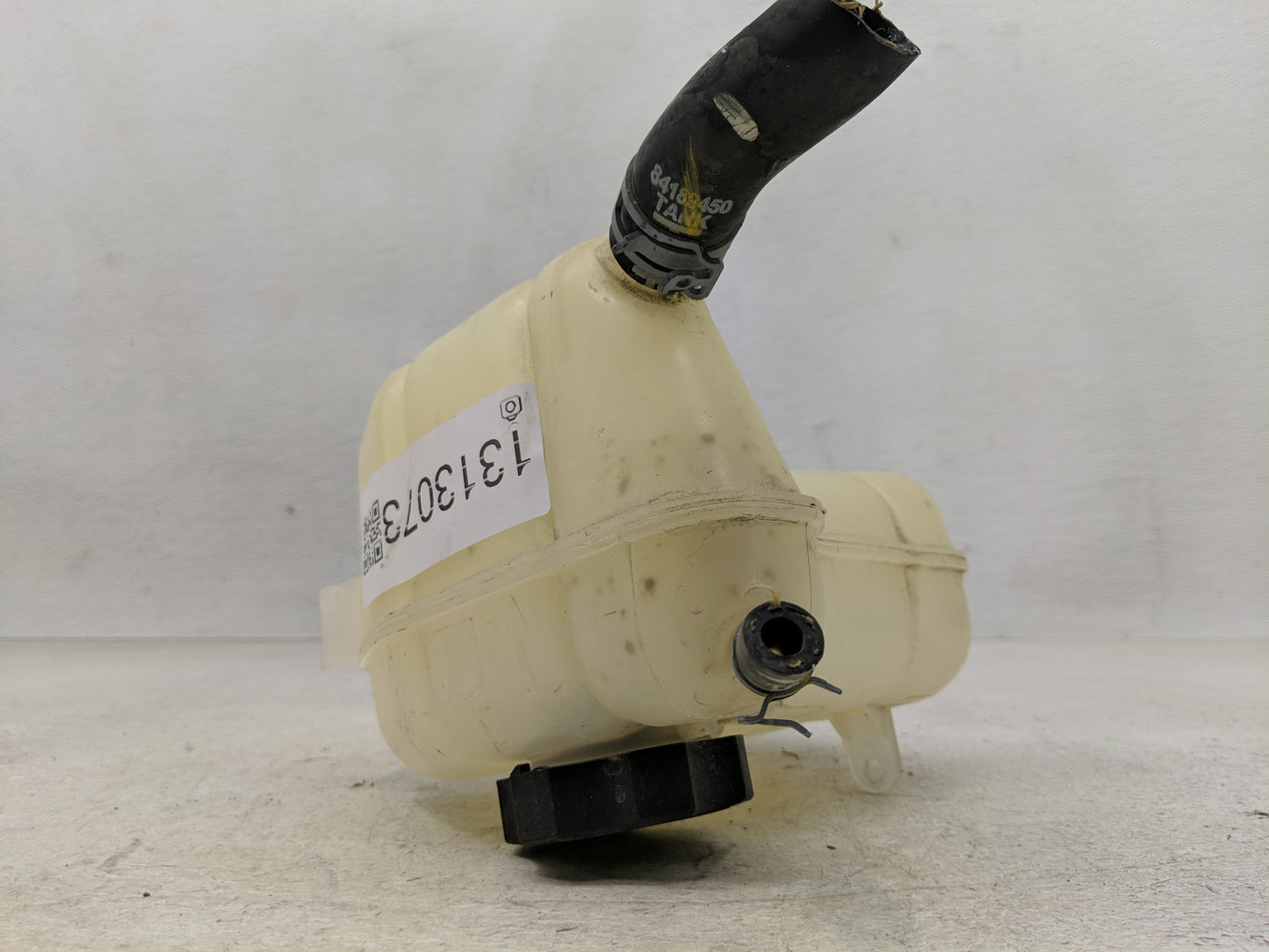 Chevrolet Malibu Limited Radiator Coolant Overflow Expansion Tank Bottle 1313073 - Oemusedautoparts1.com