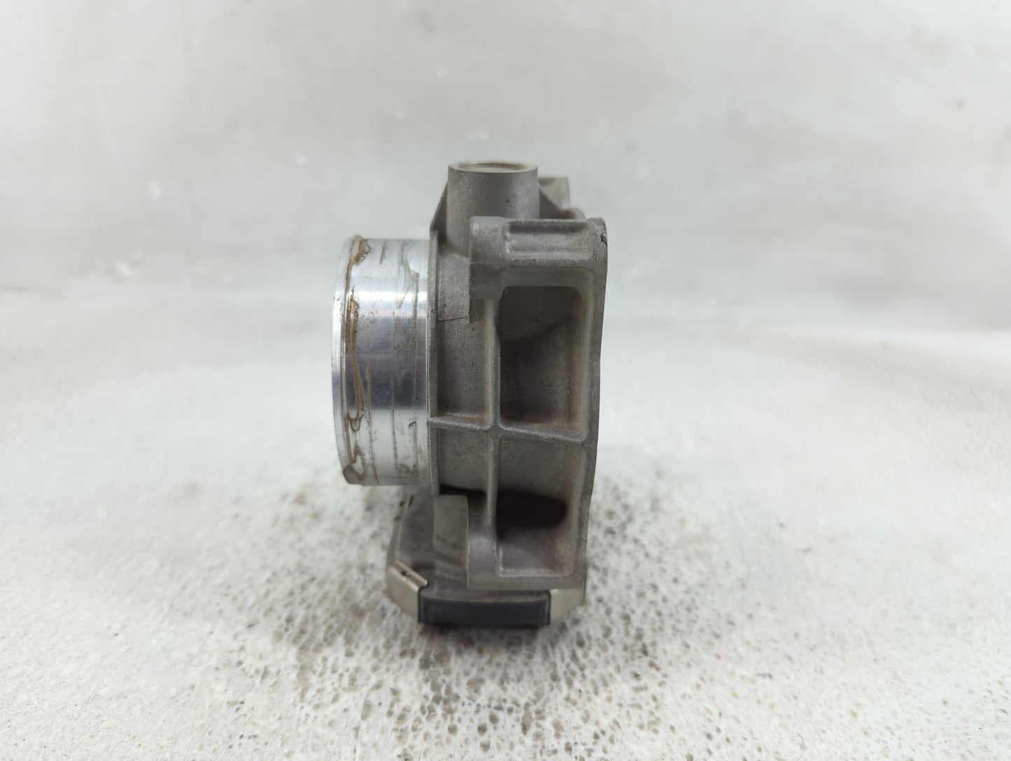2016 Chevrolet Malibu Limited Throttle Body P/N:12670839AA Fits Fits 2017 2018 2019 2020 2021 2022 OEM Used Auto Parts - Oem