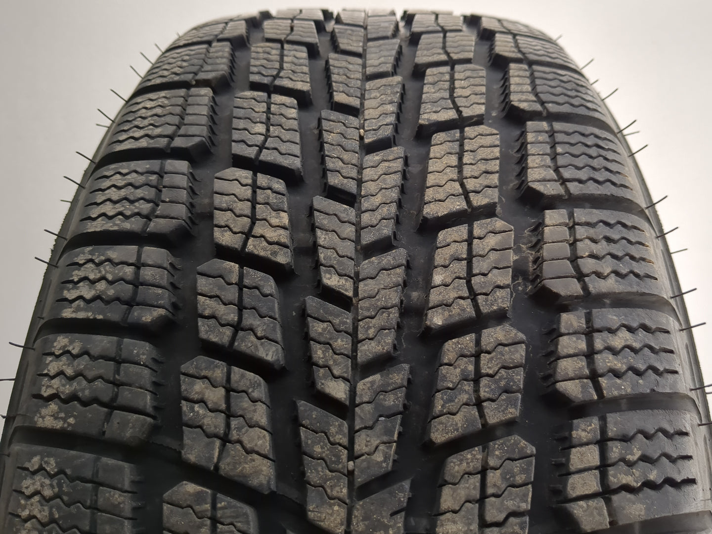 Used Tire 225/55R17 FIRESTONE WEATHERGRIP 97V - Tread Depth 8.5/32 - Oemusedautoparts1.com