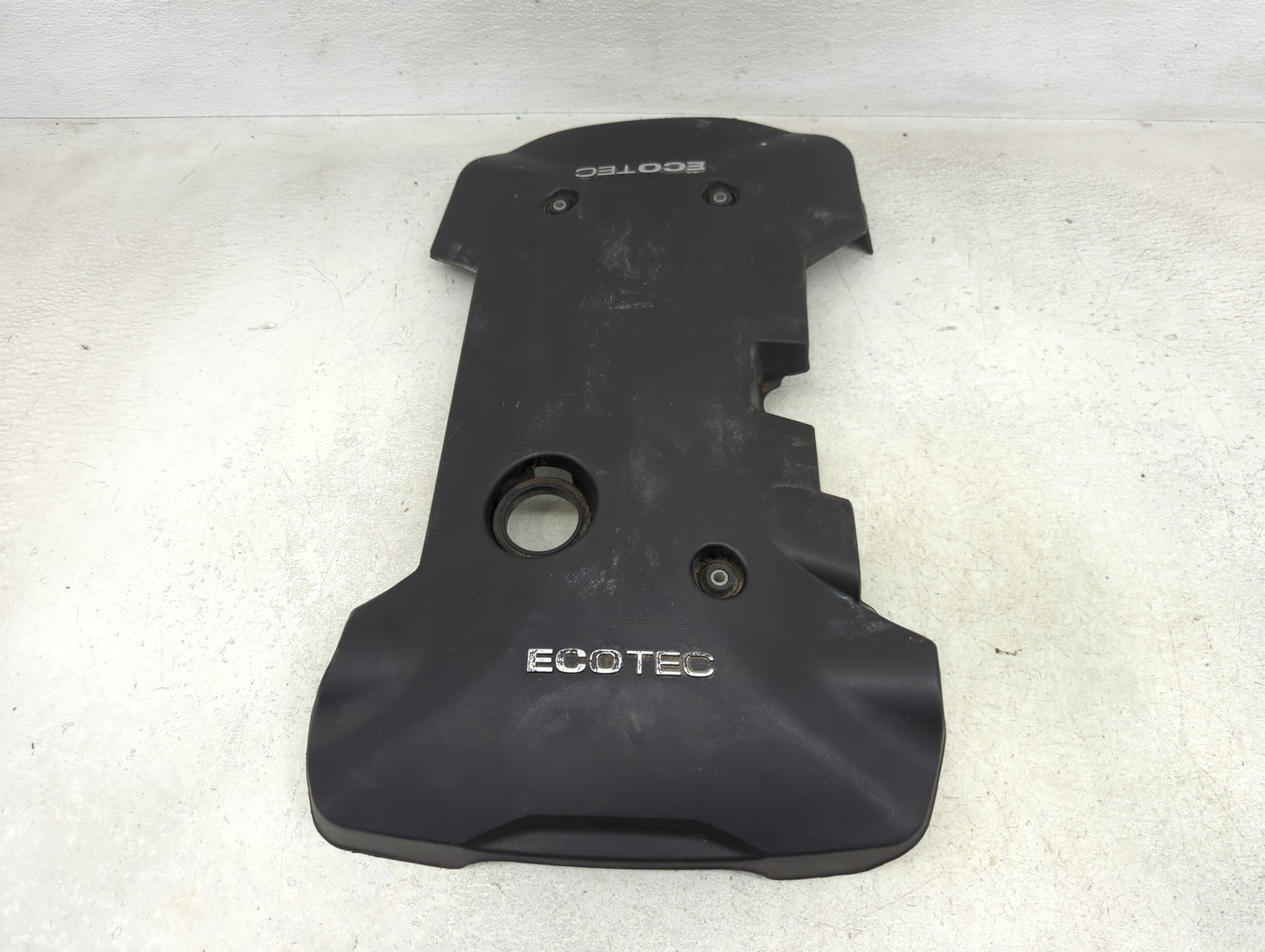 2016 Chevrolet Malibu Limited Engine Cover - Oemusedautoparts1.com