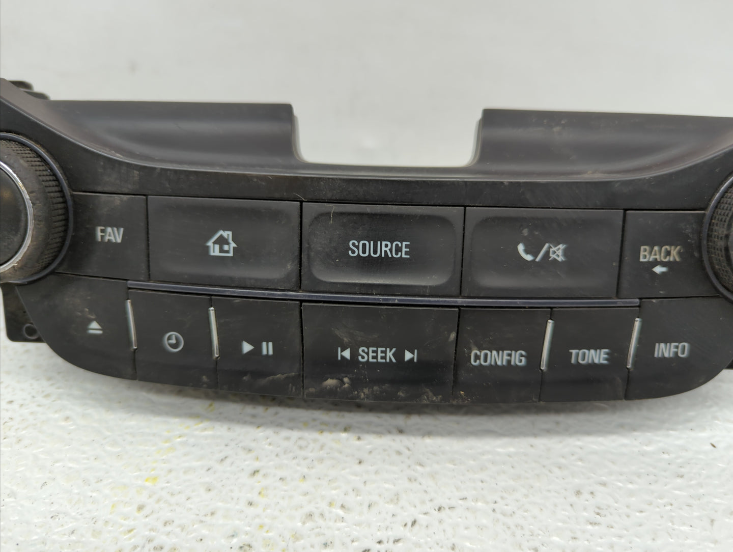 Chevrolet Malibu Limited Am Fm Cd Player Radio Receiver - Oemusedautoparts1.com