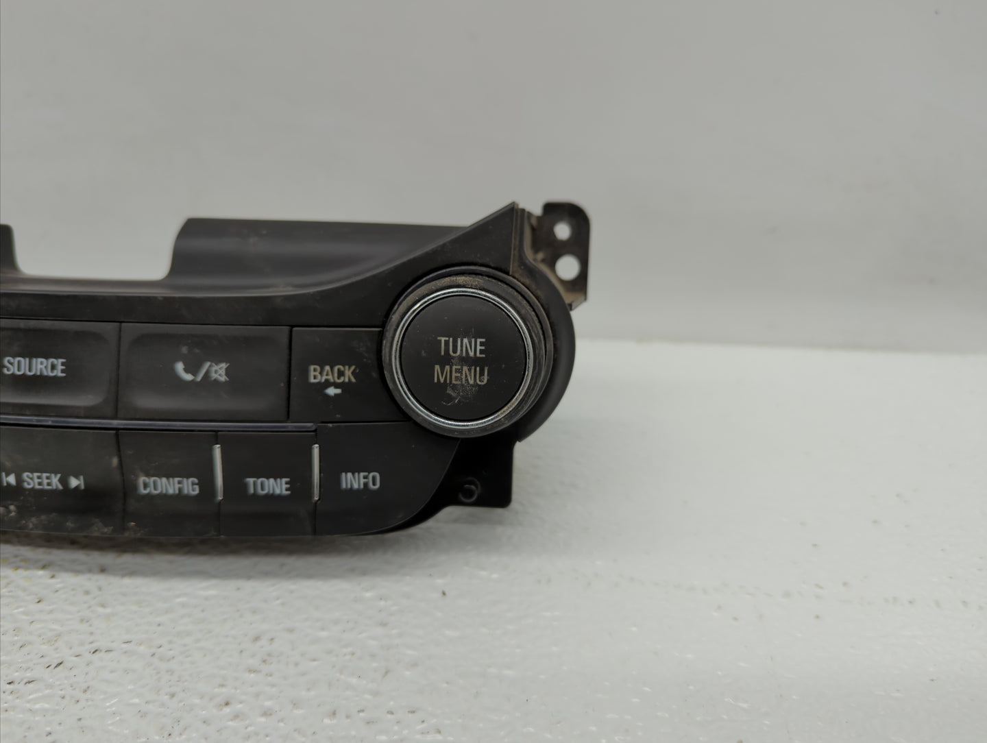 Chevrolet Malibu Limited Am Fm Cd Player Radio Receiver - Oemusedautoparts1.com