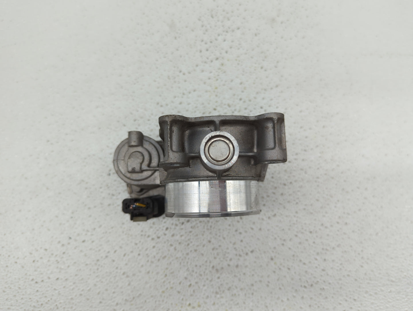2016 Chevrolet Malibu Limited Throttle Body P/N:12670839AA 12627217DA Fits Fits 2017 2018 2019 OEM Used Auto Parts - Oemused