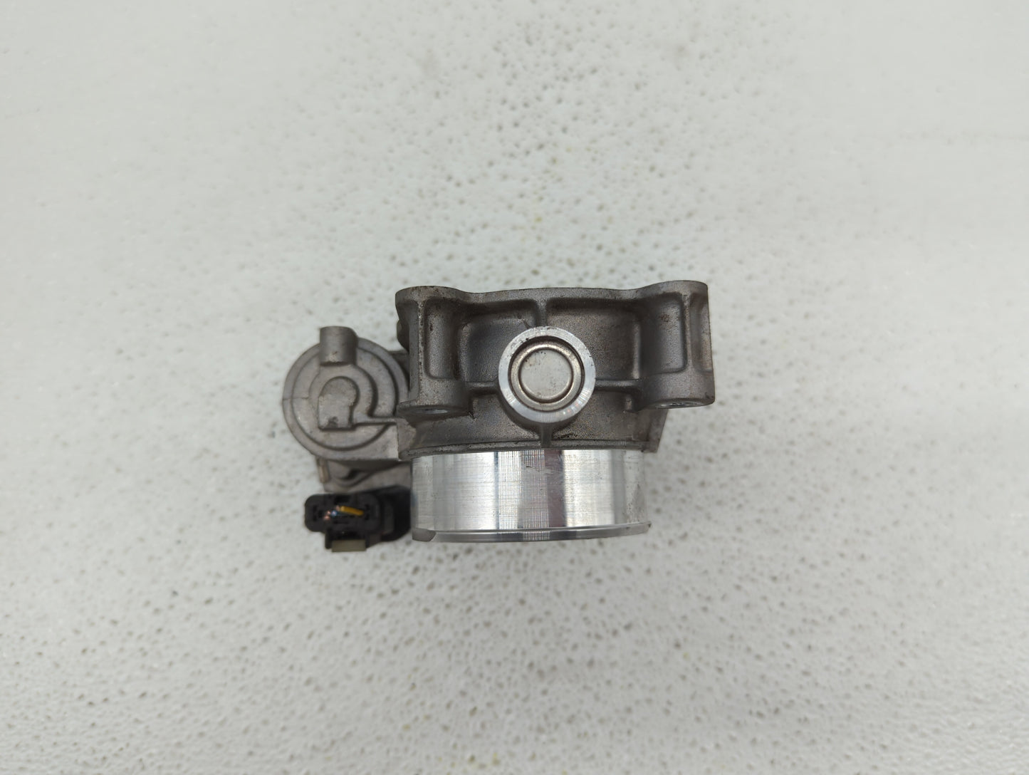 2016 Chevrolet Malibu Limited Throttle Body P/N:12670839AA 12627217DA Fits Fits 2017 2018 2019 OEM Used Auto Parts - Oemused