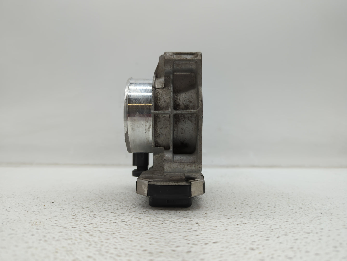 2016 Chevrolet Malibu Limited Throttle Body P/N:12670839AA 12627217DA Fits Fits 2017 2018 2019 OEM Used Auto Parts - Oemused
