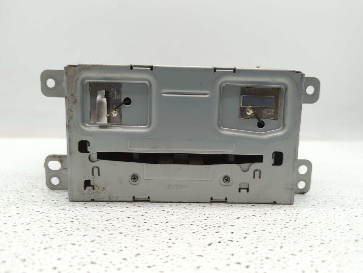 2016 Chevrolet Malibu Limited Radio AM FM Cd Player Receiver Replacement P/N:23206559 23430067 Fits Fits 2014 2015 OEM Used 