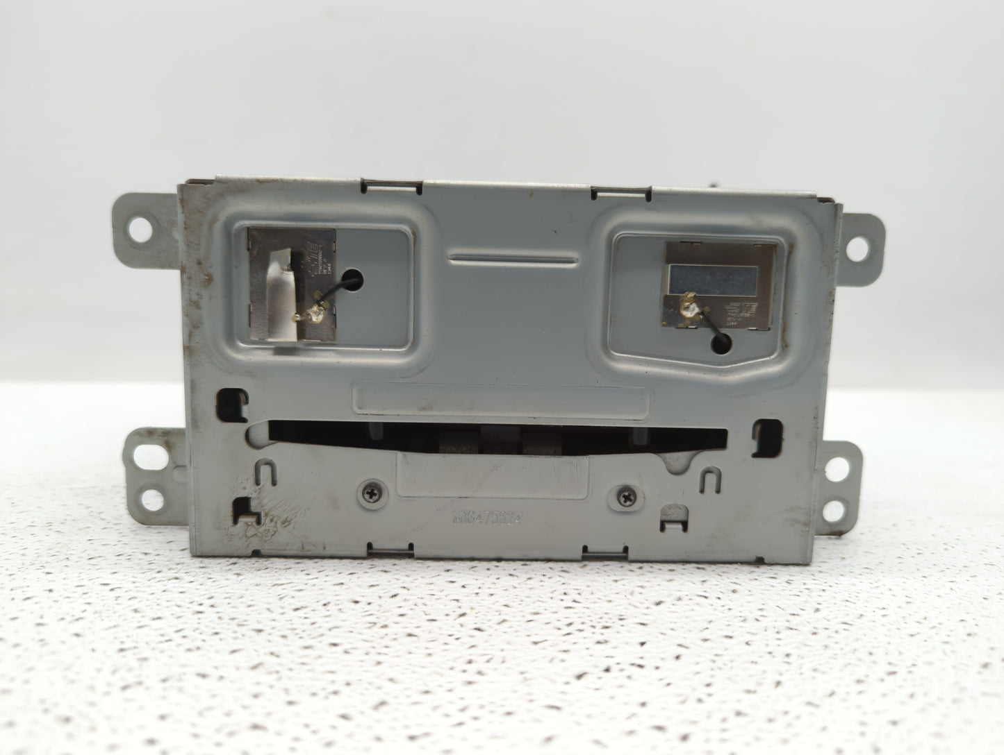 2016 Chevrolet Malibu Limited Radio AM FM Cd Player Receiver Replacement P/N:23206559 23430067 Fits Fits 2014 2015 OEM Used 