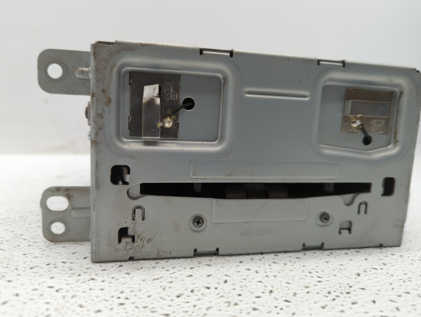 2016 Chevrolet Malibu Limited Radio AM FM Cd Player Receiver Replacement P/N:23206559 23430067 Fits Fits 2014 2015 OEM Used 