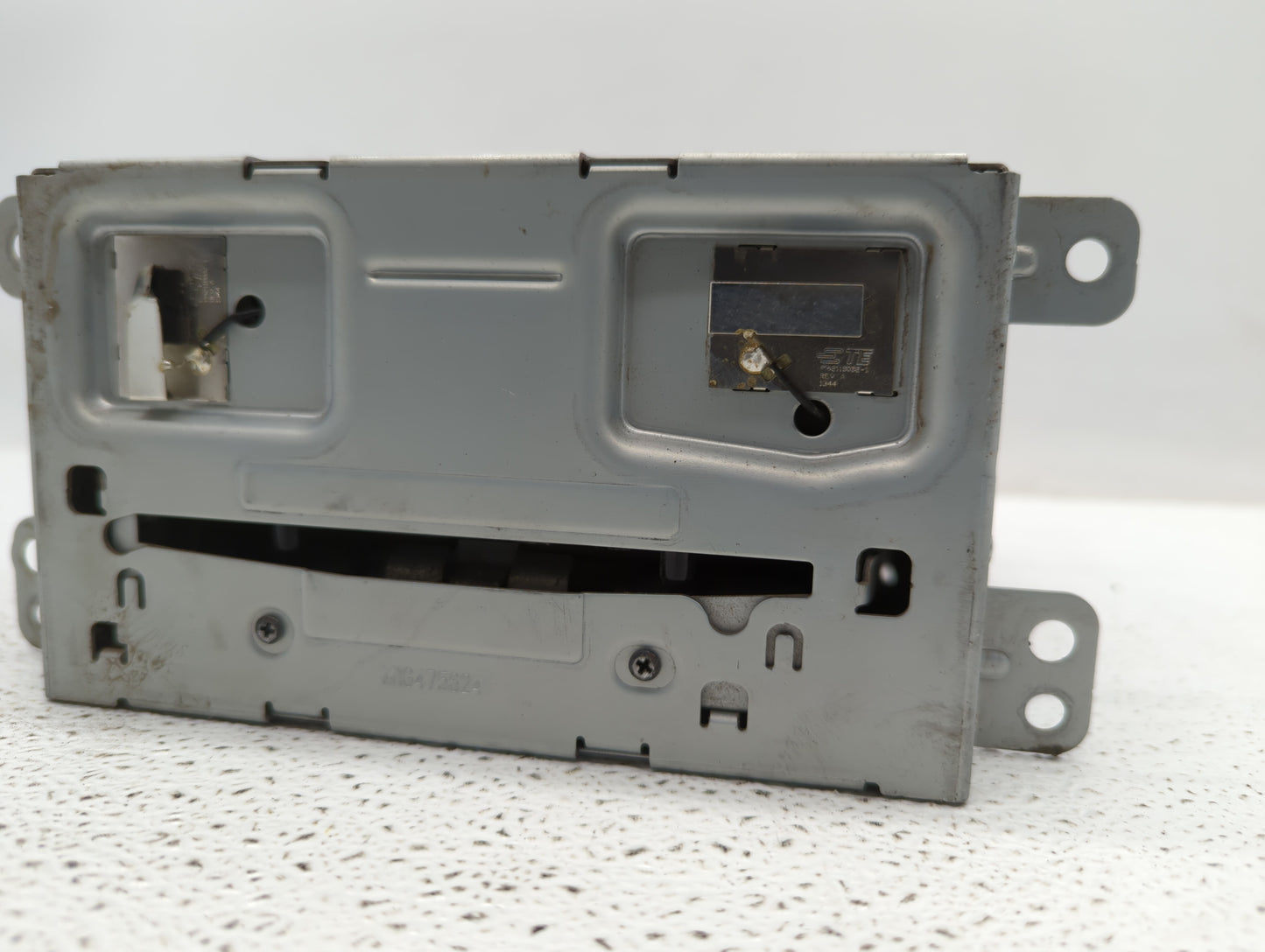 2016 Chevrolet Malibu Limited Radio AM FM Cd Player Receiver Replacement P/N:23206559 23430067 Fits Fits 2014 2015 OEM Used 