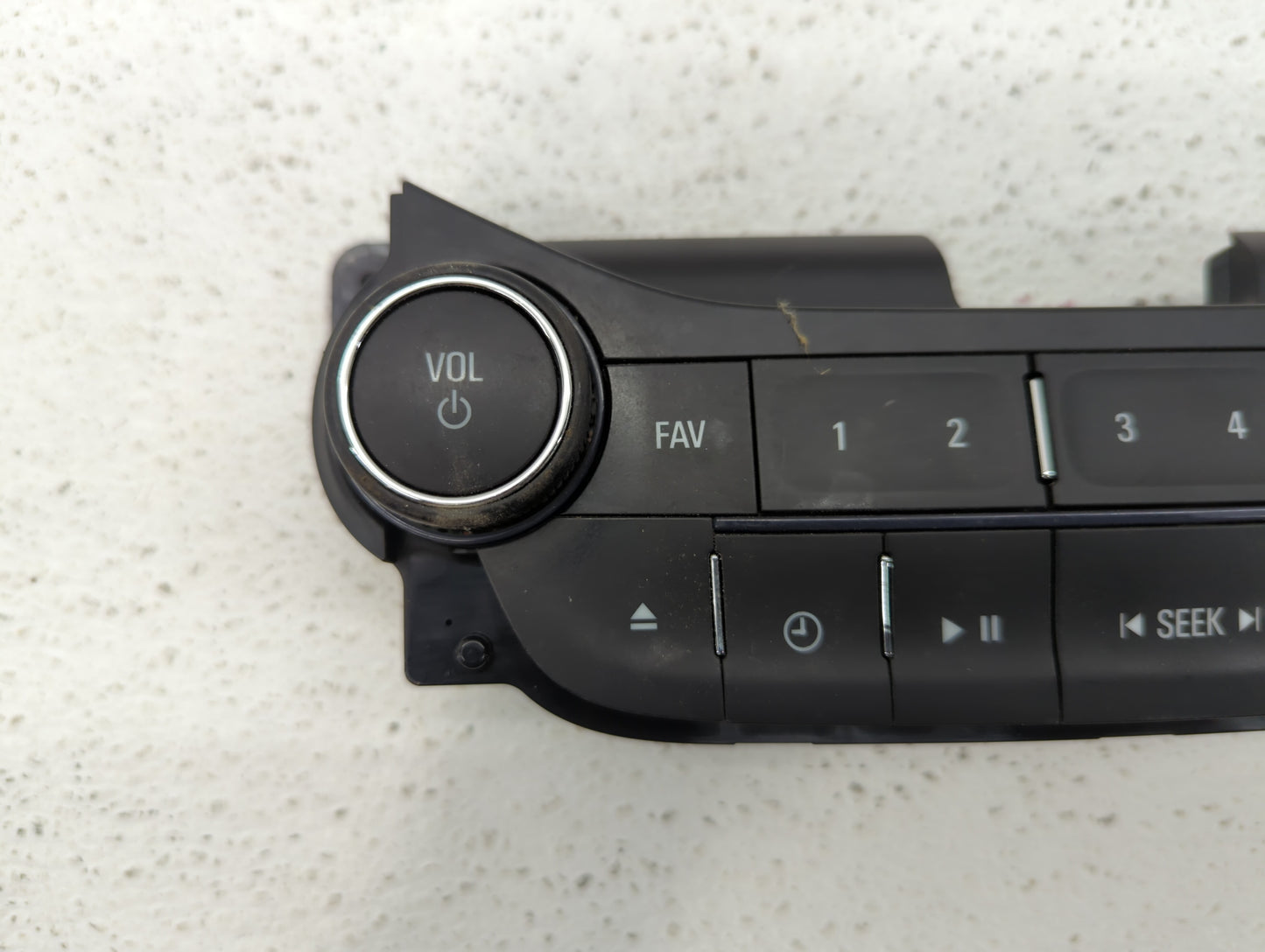 Chevrolet Malibu Limited Radio Control Panel - Oemusedautoparts1.com