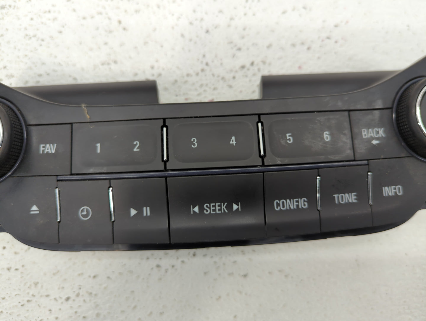 Chevrolet Malibu Limited Radio Control Panel - Oemusedautoparts1.com