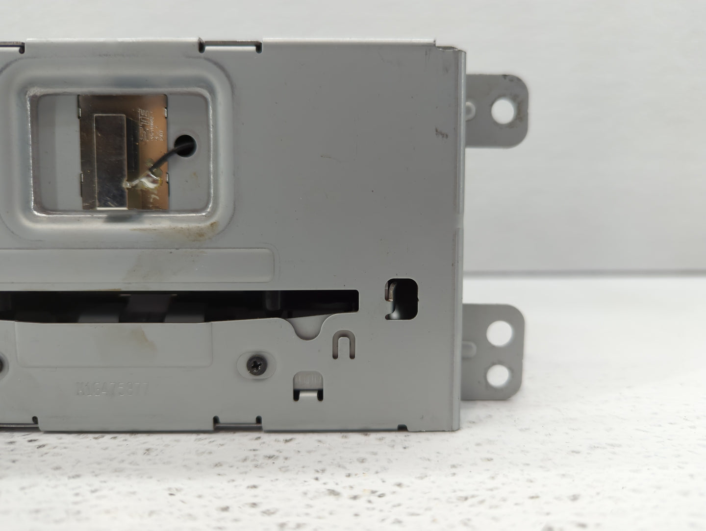 2016 Chevrolet Malibu Limited Am Fm Cd Player Radio Receiver - Oemusedautoparts1.com