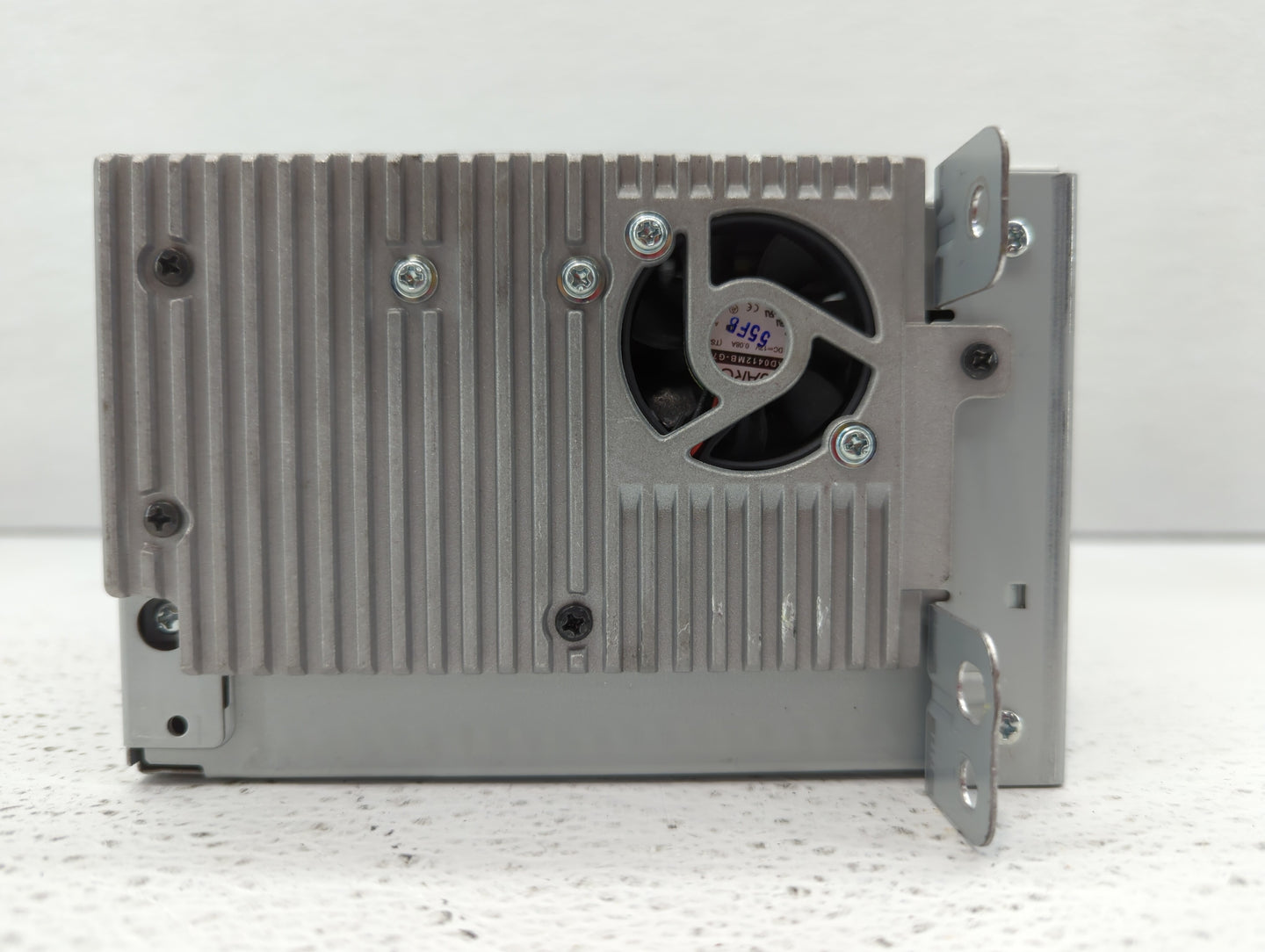 2016 Chevrolet Malibu Limited Am Fm Cd Player Radio Receiver - Oemusedautoparts1.com