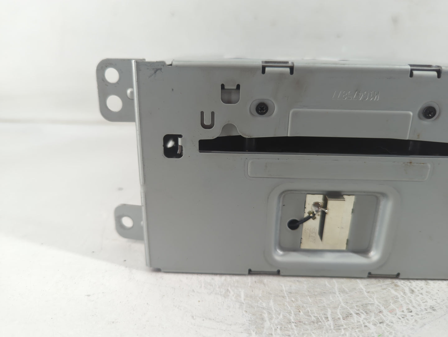 2016 Chevrolet Malibu Limited Radio AM FM Cd Player Receiver Replacement P/N:23284461 Fits OEM Used Auto Parts - Oemusedauto