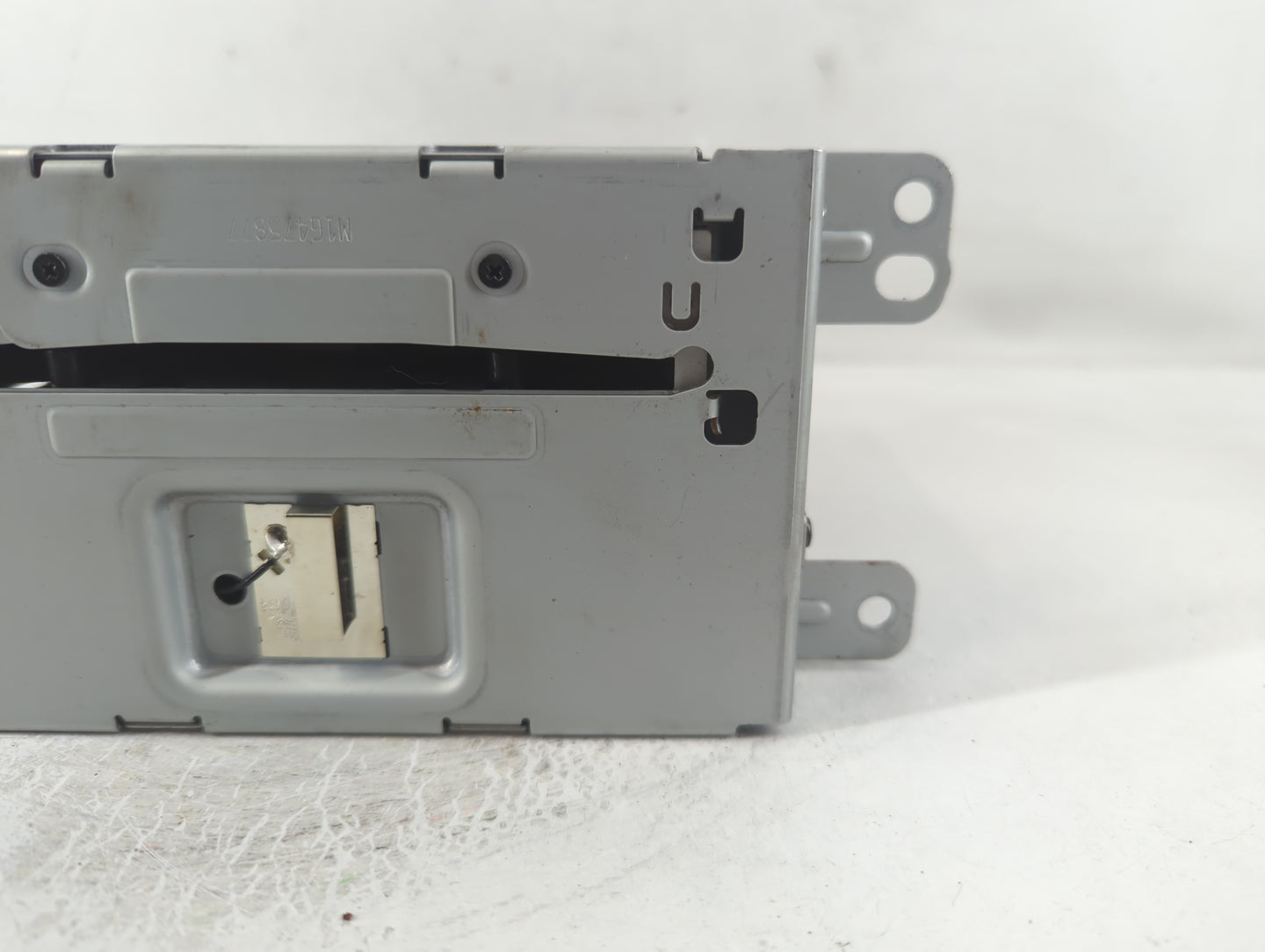 2016 Chevrolet Malibu Limited Radio AM FM Cd Player Receiver Replacement P/N:23284461 Fits OEM Used Auto Parts - Oemusedauto