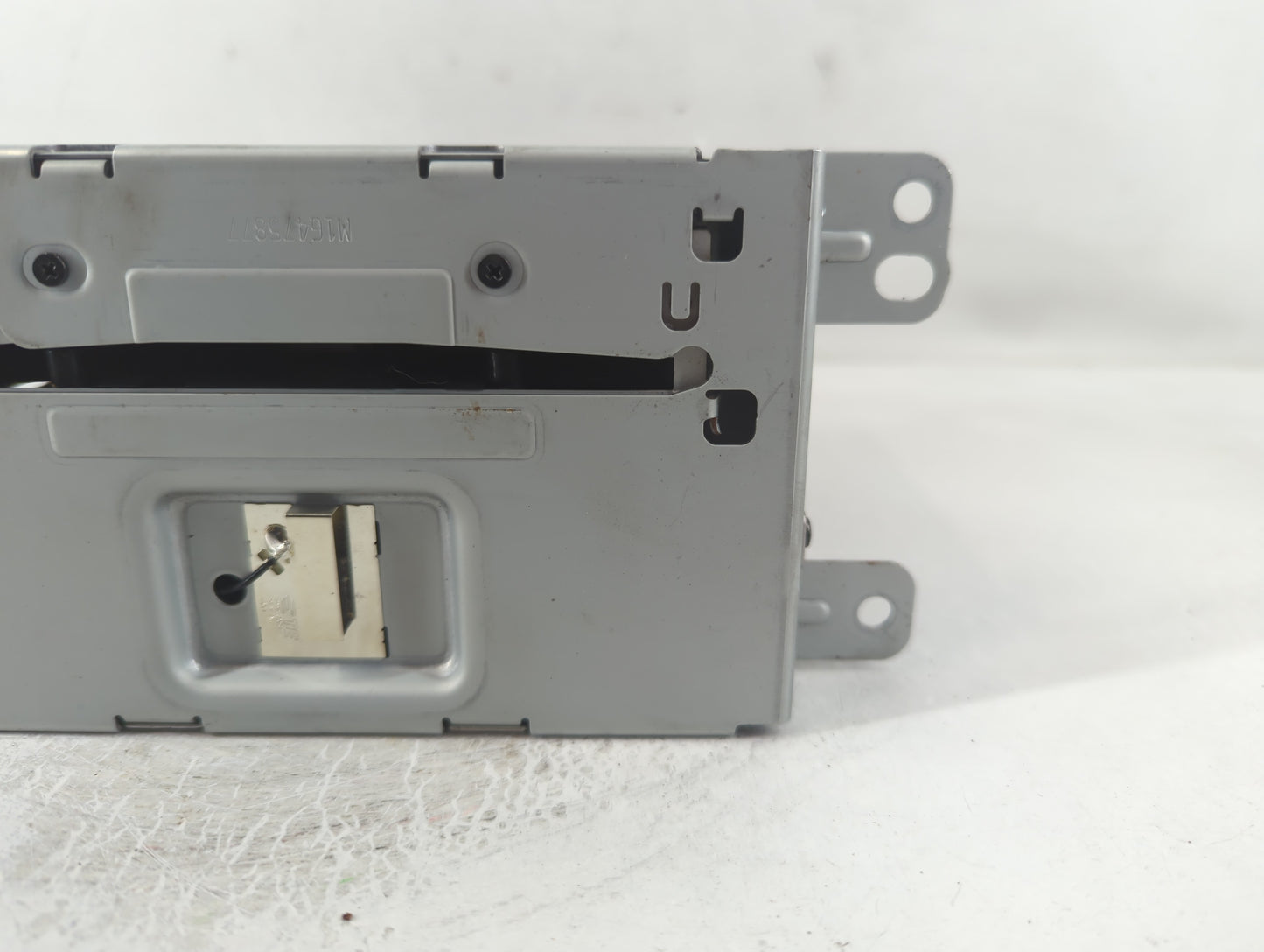 2016 Chevrolet Malibu Limited Radio AM FM Cd Player Receiver Replacement P/N:23284461 Fits OEM Used Auto Parts - Oemusedauto