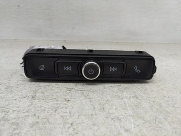 2016-2019 Chevrolet Silverado Radio AM FM Cd Player Receiver Replacement P/N:42516646 Fits Fits 2016 2017 2018 2019 OEM Used