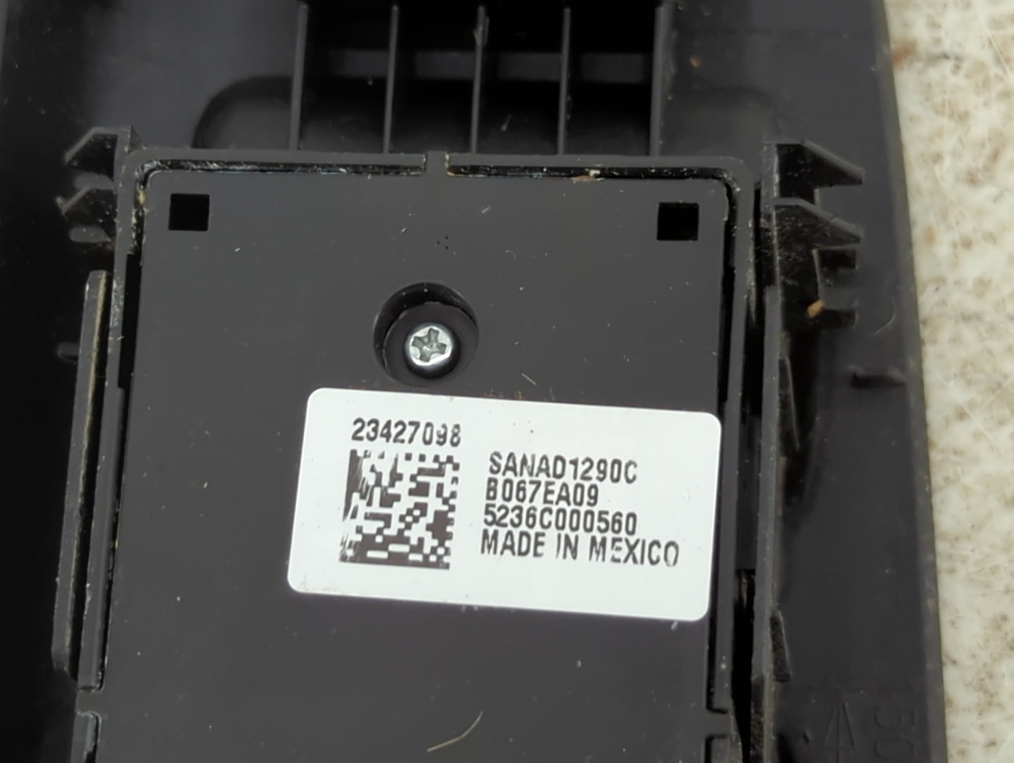 2014-2019 Chevrolet Silverado Master Power Window Switch Replacement Driver Side Left P/N:23427098 SANAD1290C Fits OEM Used 