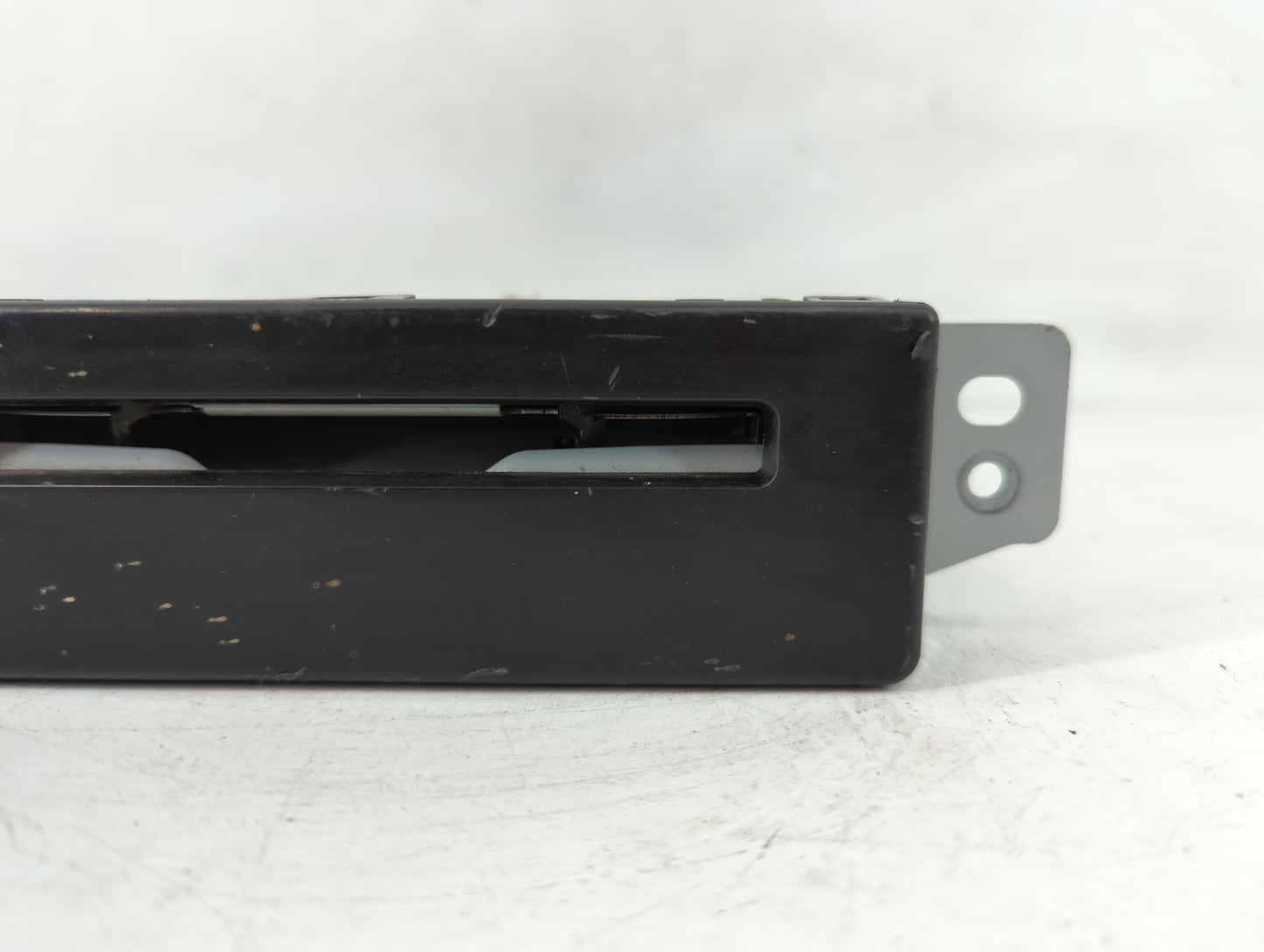 2016 Chevrolet Silverado 1500 Radio AM FM Cd Player Receiver Replacement P/N:84016435 Fits Fits 2017 OEM Used Auto Parts - O