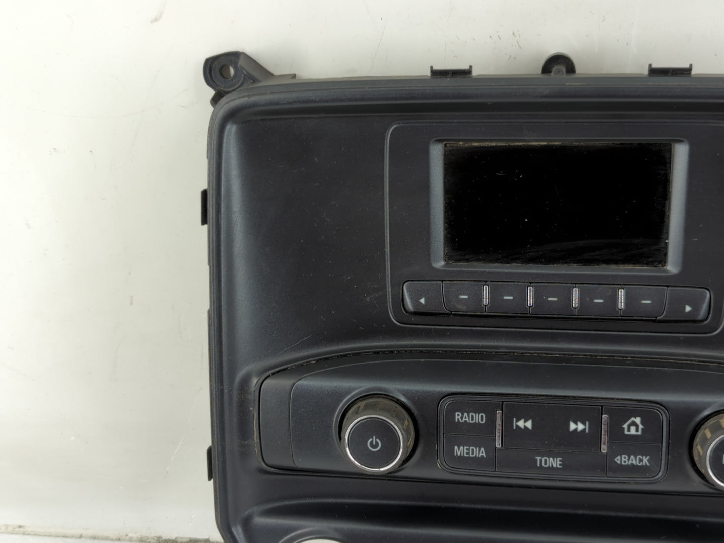 2016 Chevrolet Silverado 1500 Radio AM FM Cd Player Receiver Replacement P/N:23243933 Fits OEM Used Auto Parts - Oemusedauto
