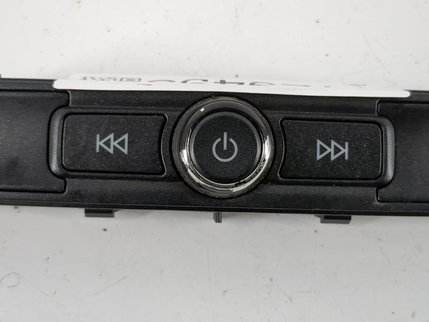2016-2019 Chevrolet Silverado 1500 Radio AM FM Cd Player Receiver Replacement P/N:42342515 Fits Fits 2016 2017 2018 2019 OEM