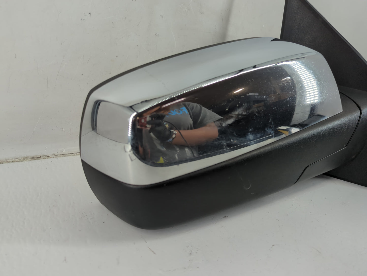 2016 Chevrolet Silverado 1500 Passenger Side View Mirror - Right Door Mirror OEM Used - Oemusedautoparts1.com