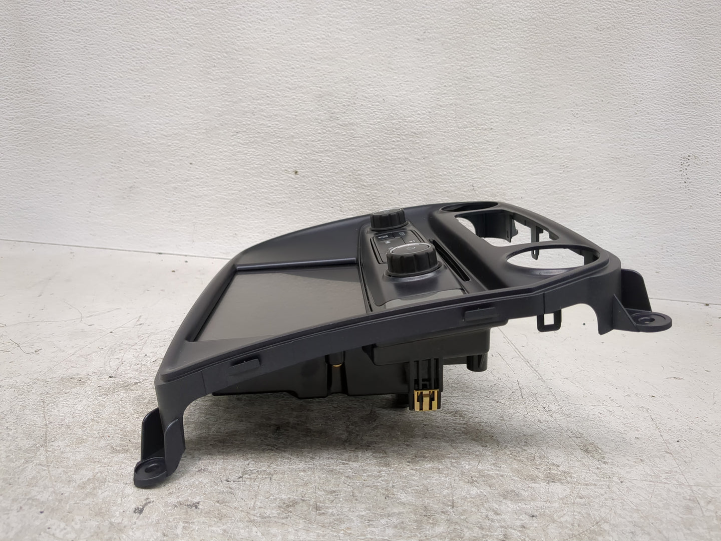 Chevrolet Silverado 1500 Radio Control Panel - Oemusedautoparts1.com