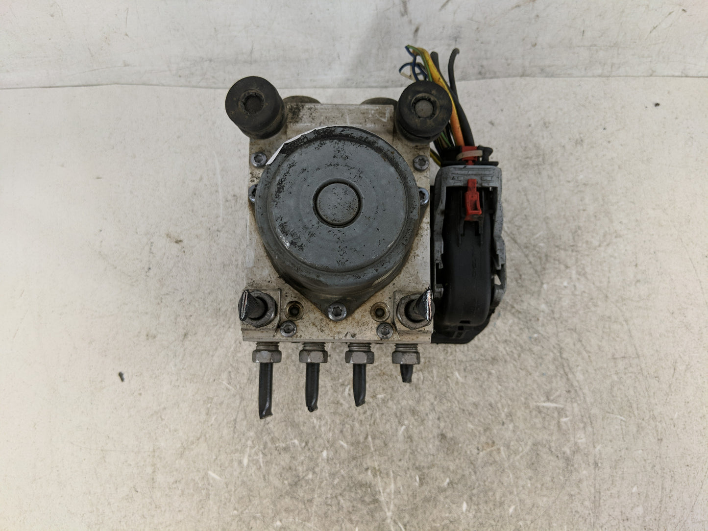 2016 Chevrolet Silverado 1500 ABS Pump Control Module Replacement Fits Fits 2017 2018 OEM Used Auto Parts - Oemusedautoparts