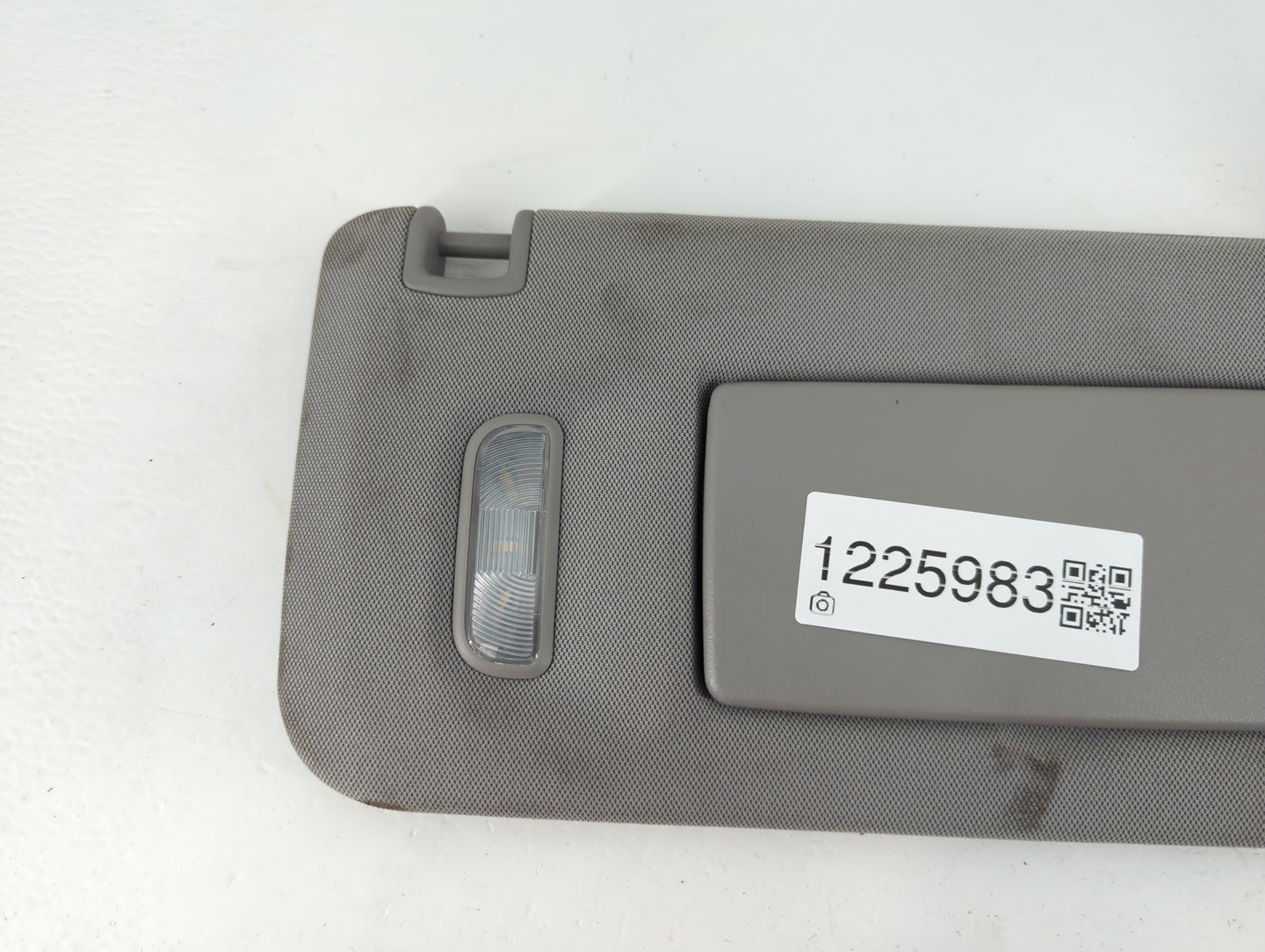 2014-2019 Chevrolet Silverado 1500 Sun Visor Shade Replacement Passenger Right Mirror Fits Fits 2014 2015 2016 2017 2018 201
