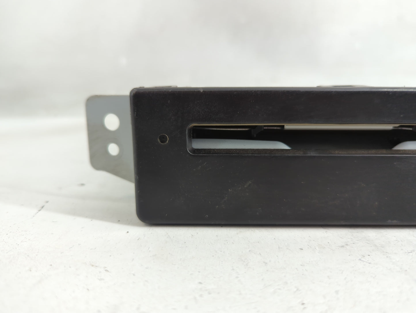2016 Chevrolet Silverado 1500 Radio AM FM Cd Player Receiver Replacement P/N:64016435 Fits OEM Used Auto Parts - Oemusedauto