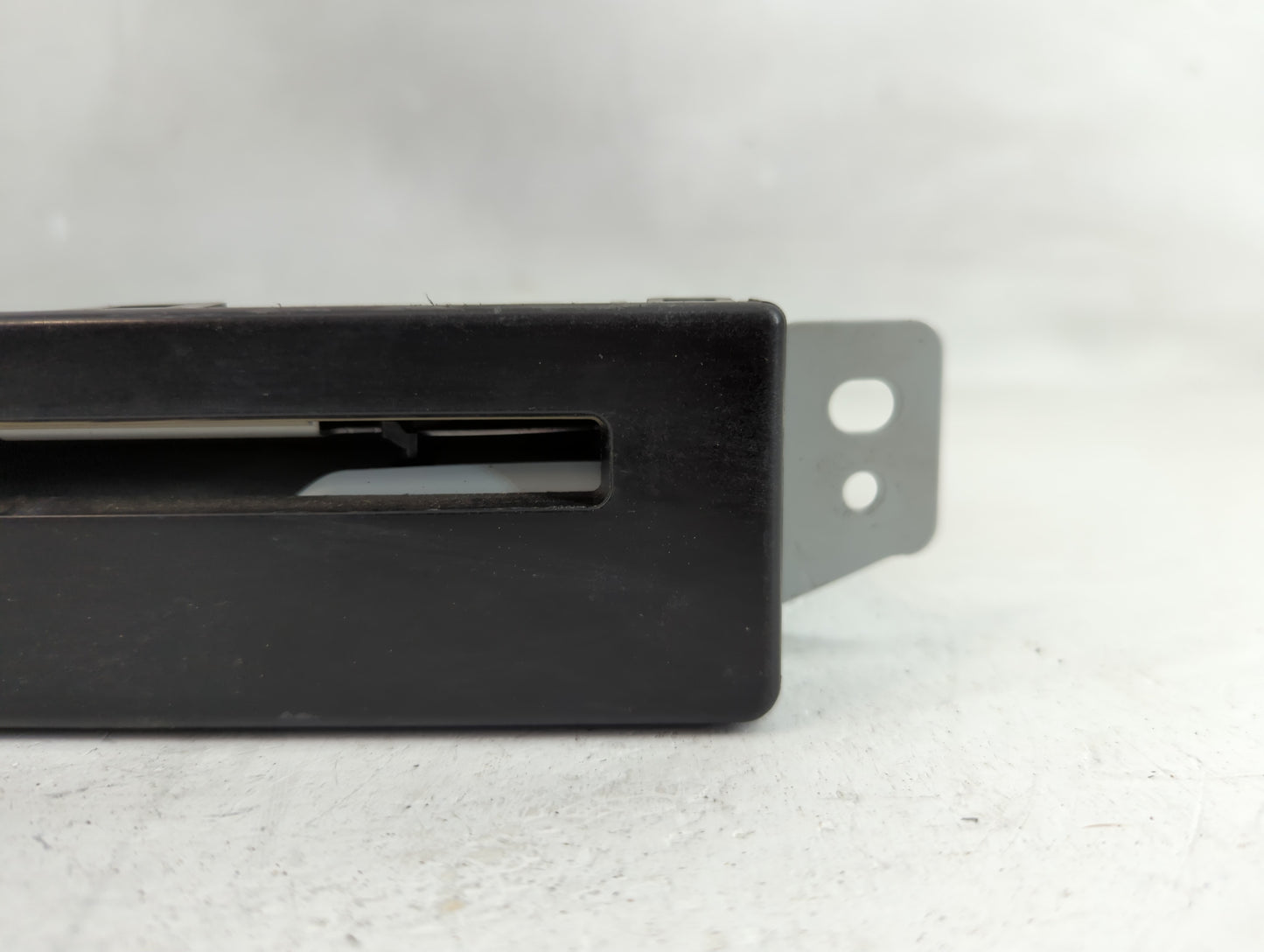 2016 Chevrolet Silverado 1500 Radio AM FM Cd Player Receiver Replacement P/N:64016435 Fits OEM Used Auto Parts - Oemusedauto