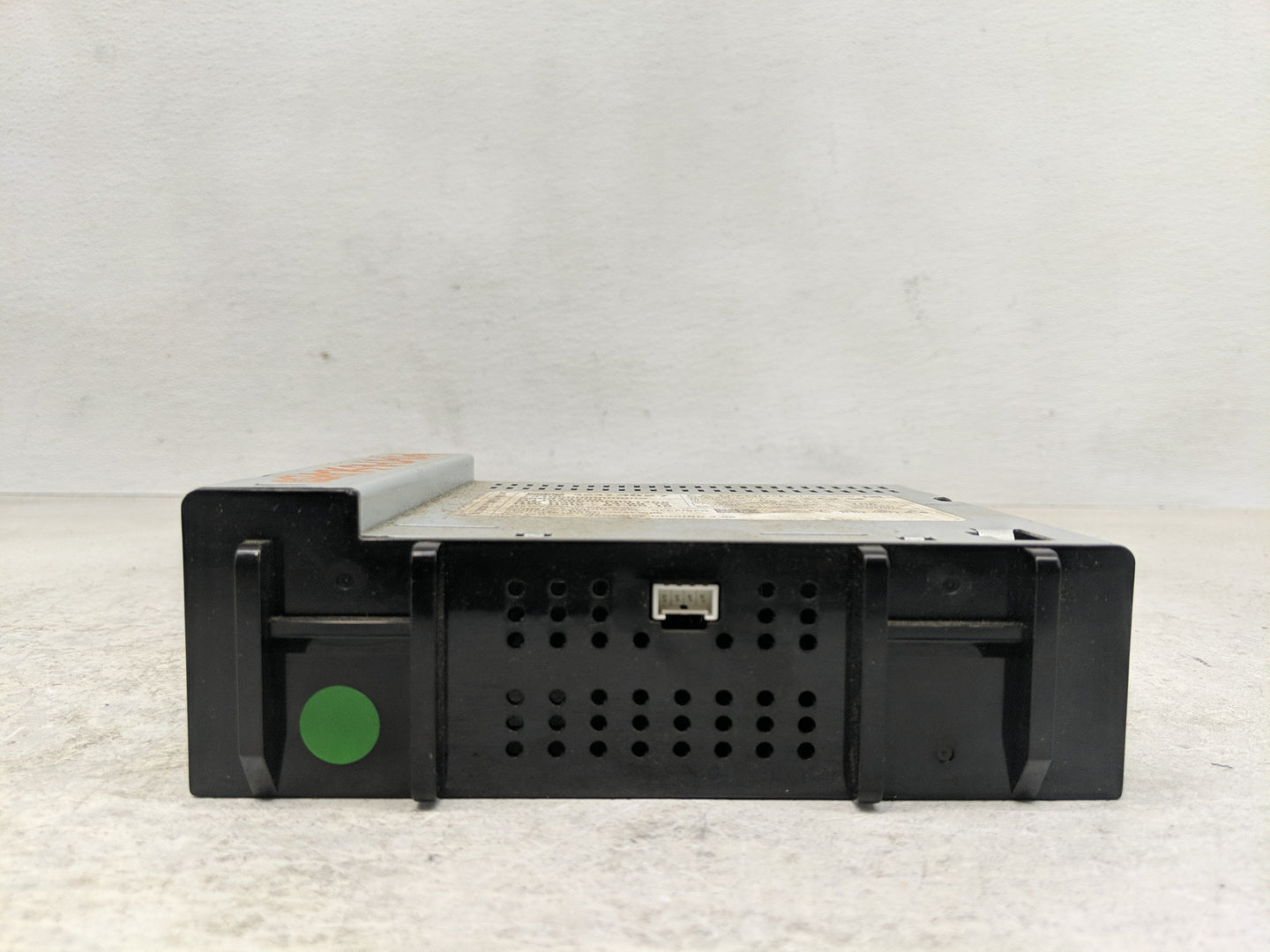 2016 Chevrolet Silverado 1500 Radio AM FM Cd Player Receiver Replacement P/N:42473827 Fits OEM Used Auto Parts - Oemusedauto