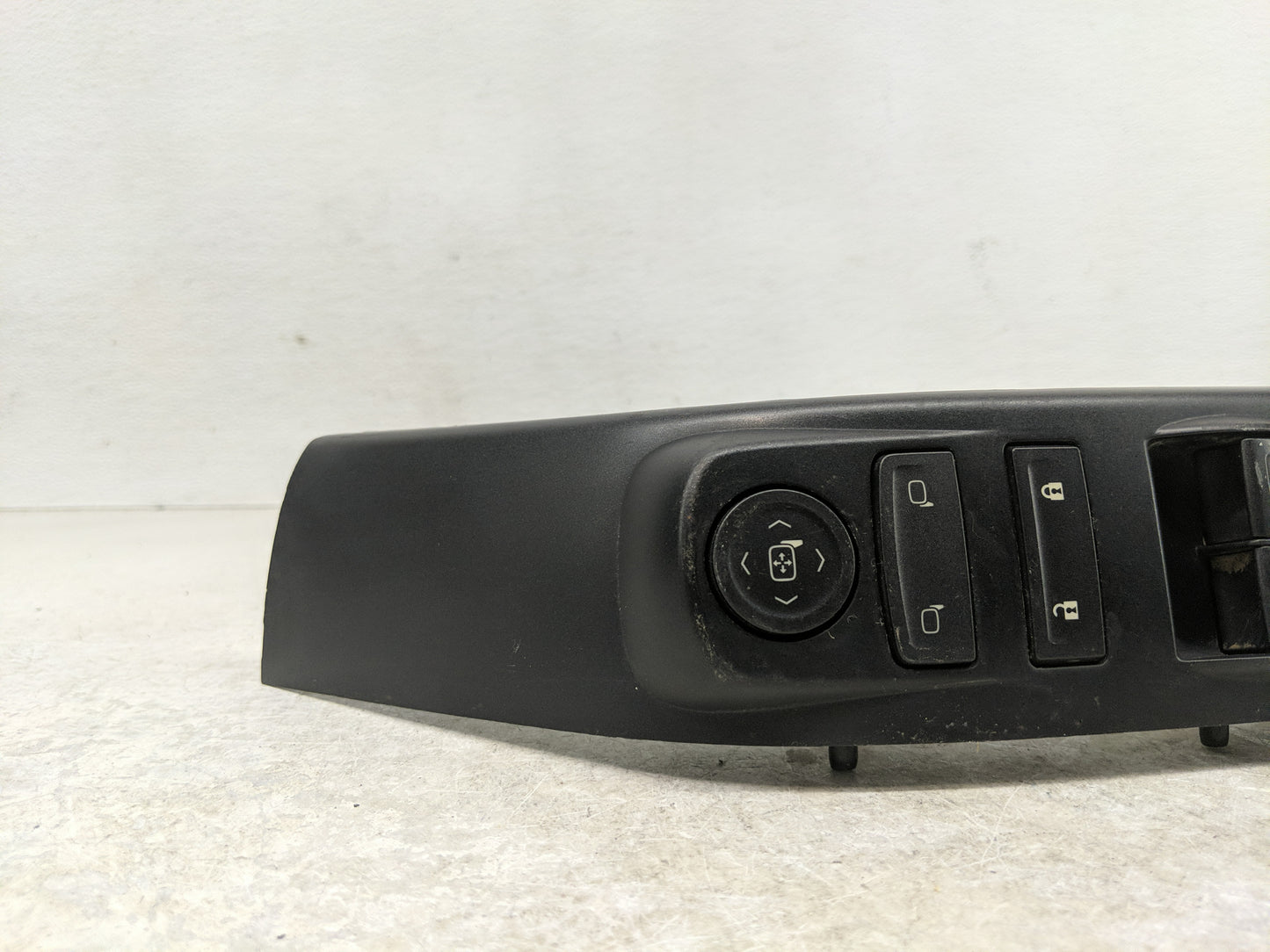 2014-2019 Chevrolet Silverado 1500 Master Power Window Switch Replacement Driver Side Left Fits OEM Used Auto Parts - Oemuse