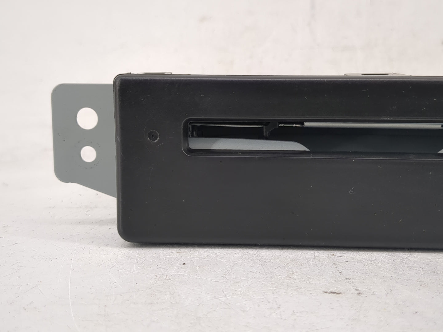 2015-2019 Chevrolet Silverado 1500 Radio AM FM Cd Player Receiver Replacement P/N:13594481 Fits Fits 2015 2016 2017 2018 201