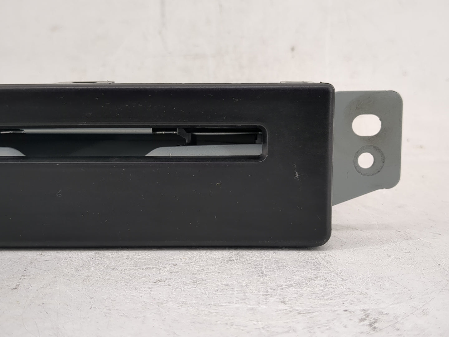 2015-2019 Chevrolet Silverado 1500 Radio AM FM Cd Player Receiver Replacement P/N:13594481 Fits Fits 2015 2016 2017 2018 201
