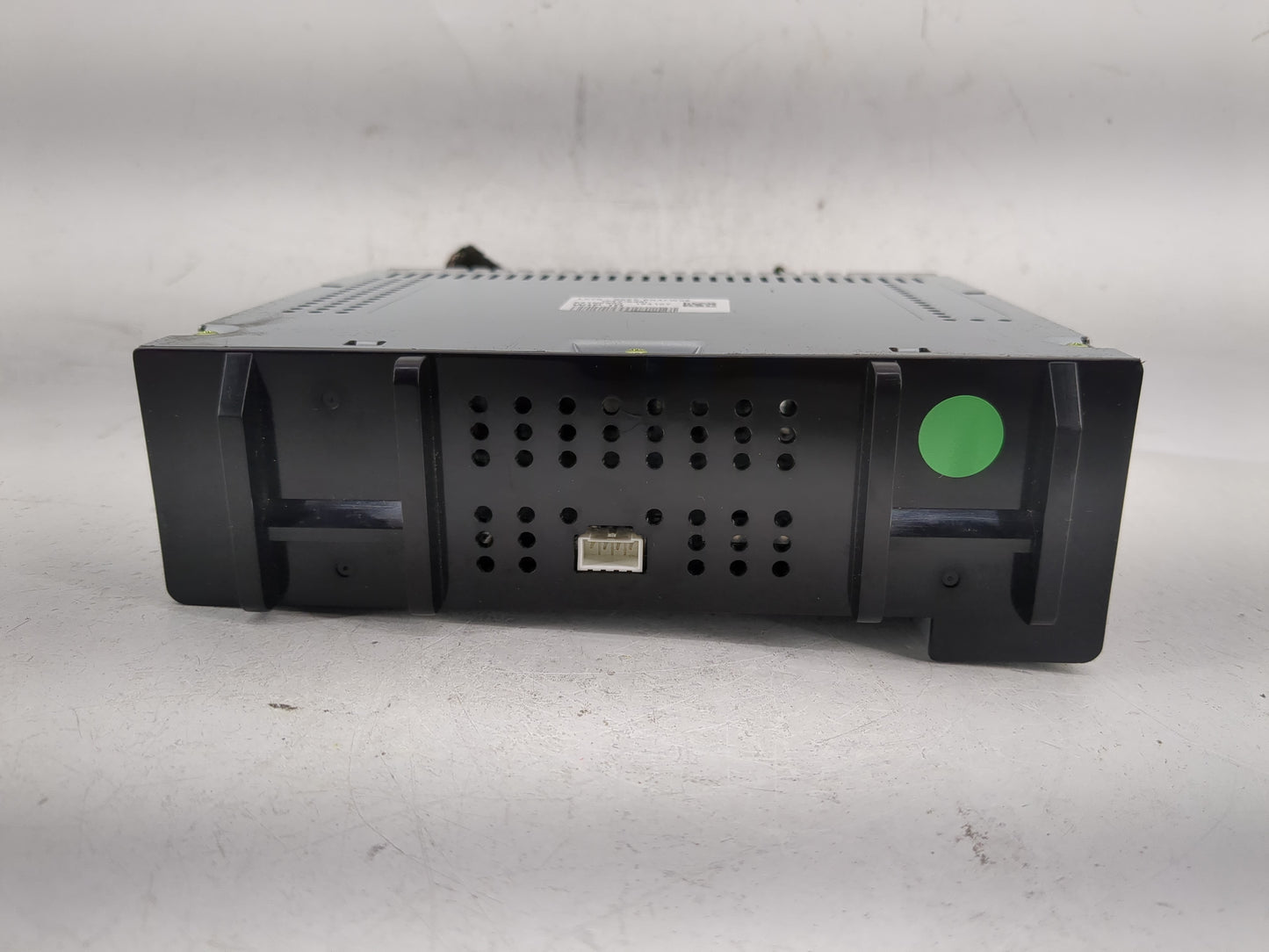 2016 Chevrolet Silverado 1500 Radio AM FM Cd Player Receiver Replacement P/N:42473827 Fits OEM Used Auto Parts - Oemusedauto
