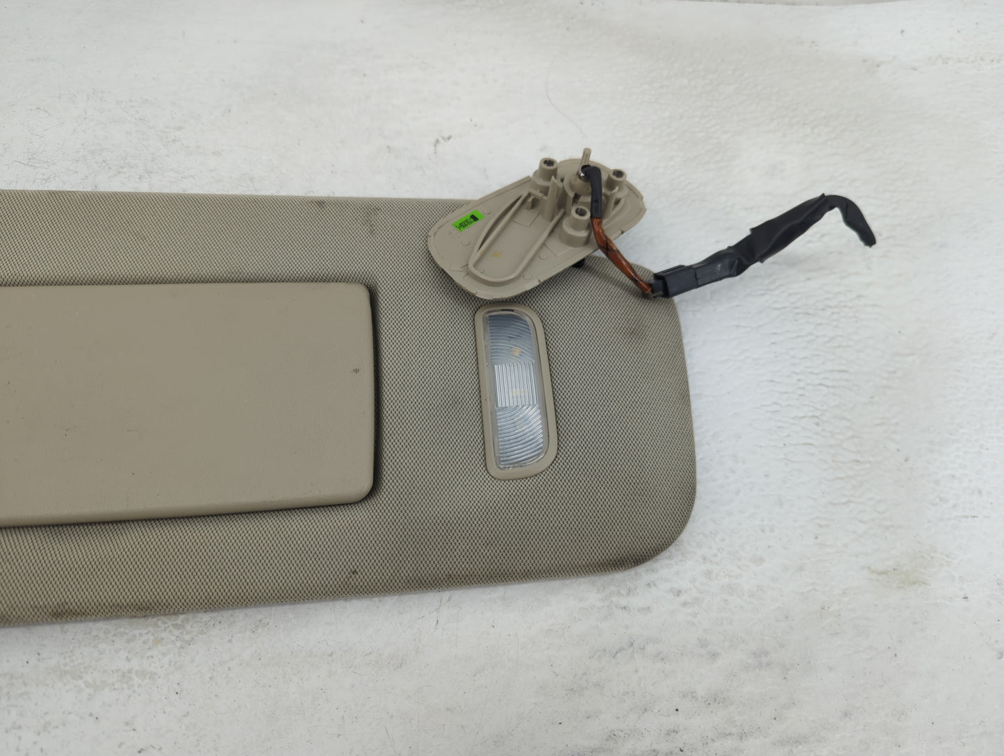 2014-2019 Chevrolet Silverado 1500 Sun Visor Shade Replacement Passenger Right Mirror Fits Fits 2014 2015 2016 2017 2018 201