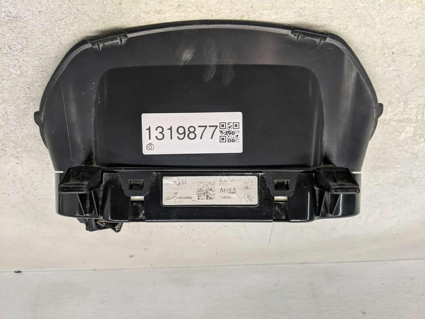 2016 Chevrolet Silverado 1500 Instrument Cluster Speedometer Gauges P/N:23391331 Fits OEM Used Auto Parts - Oemusedautoparts