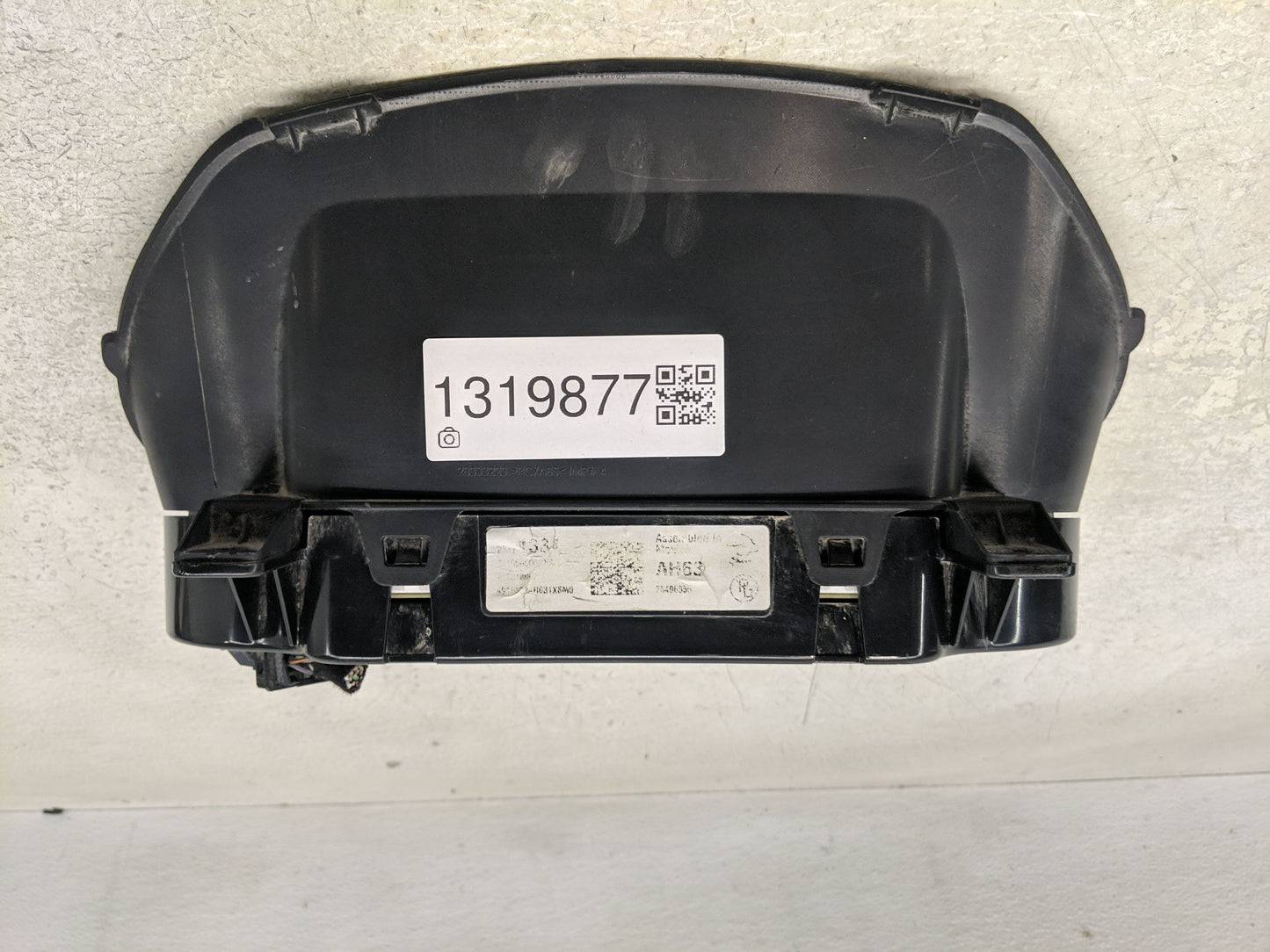 2016 Chevrolet Silverado 1500 Instrument Cluster Speedometer Gauges P/N:23391331 Fits OEM Used Auto Parts - Oemusedautoparts