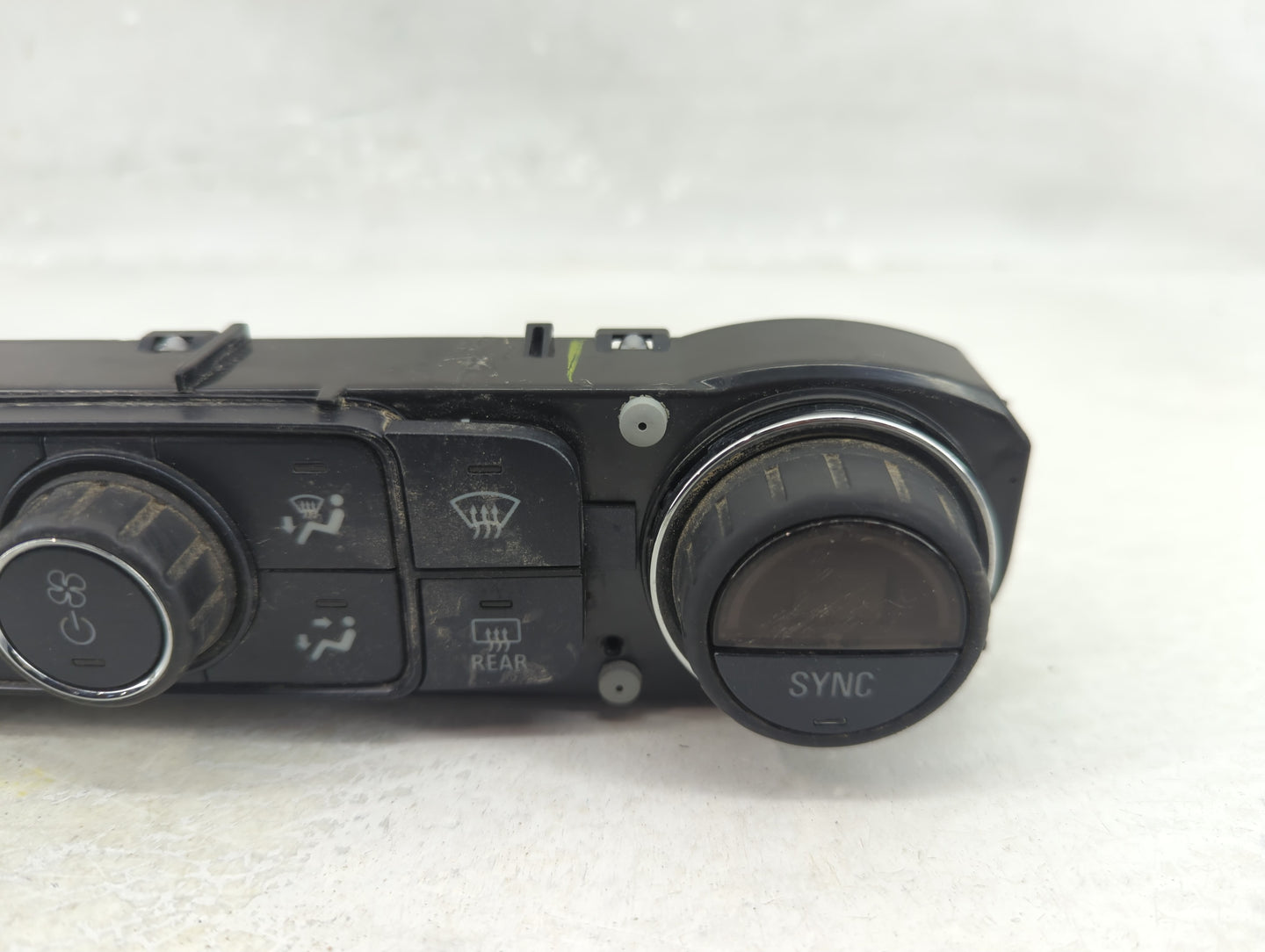 2014-2019 Chevrolet Silverado 1500 Climate Control Module Temperature AC/Heater Replacement P/N:23486614 Fits OEM Used Auto 