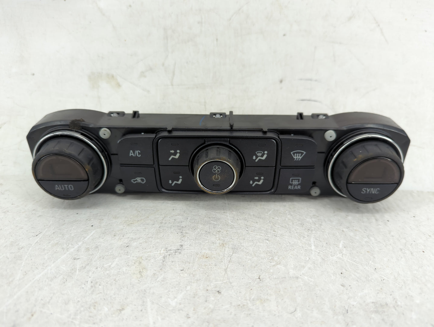 2014-2019 Chevrolet Silverado 1500 Climate Control Module Temperature AC/Heater Replacement P/N:23486614 Fits OEM Used Auto 