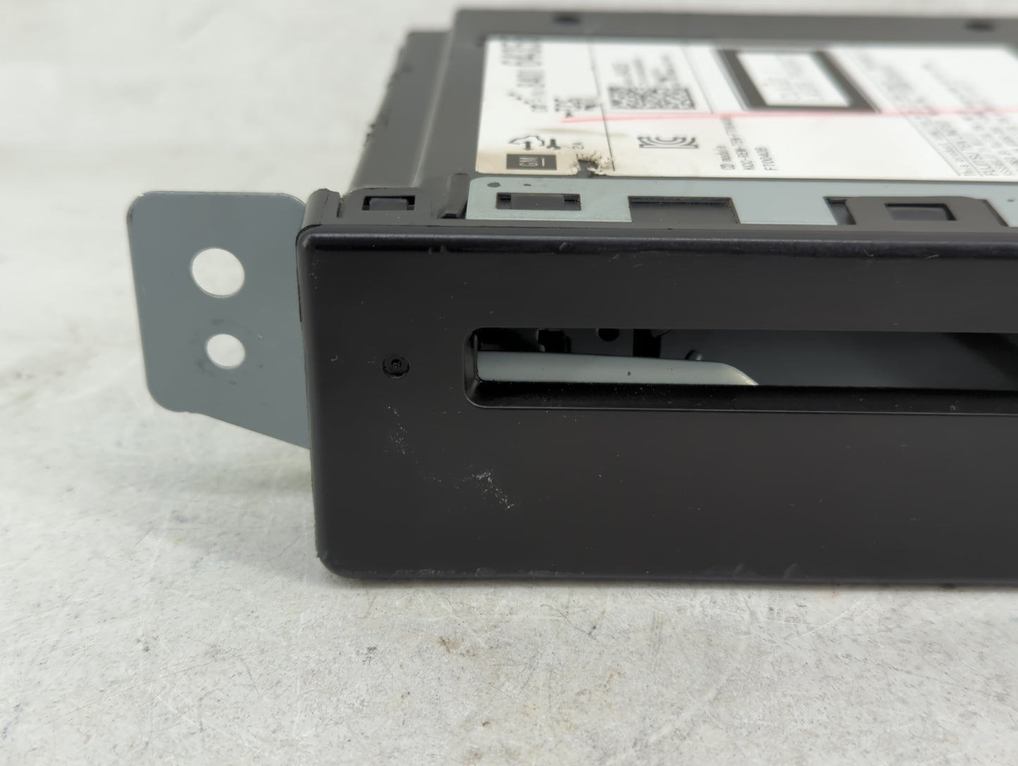2016 Chevrolet Silverado 1500 Radio AM FM Cd Player Receiver Replacement P/N:84016435 Fits Fits 2017 OEM Used Auto Parts - O